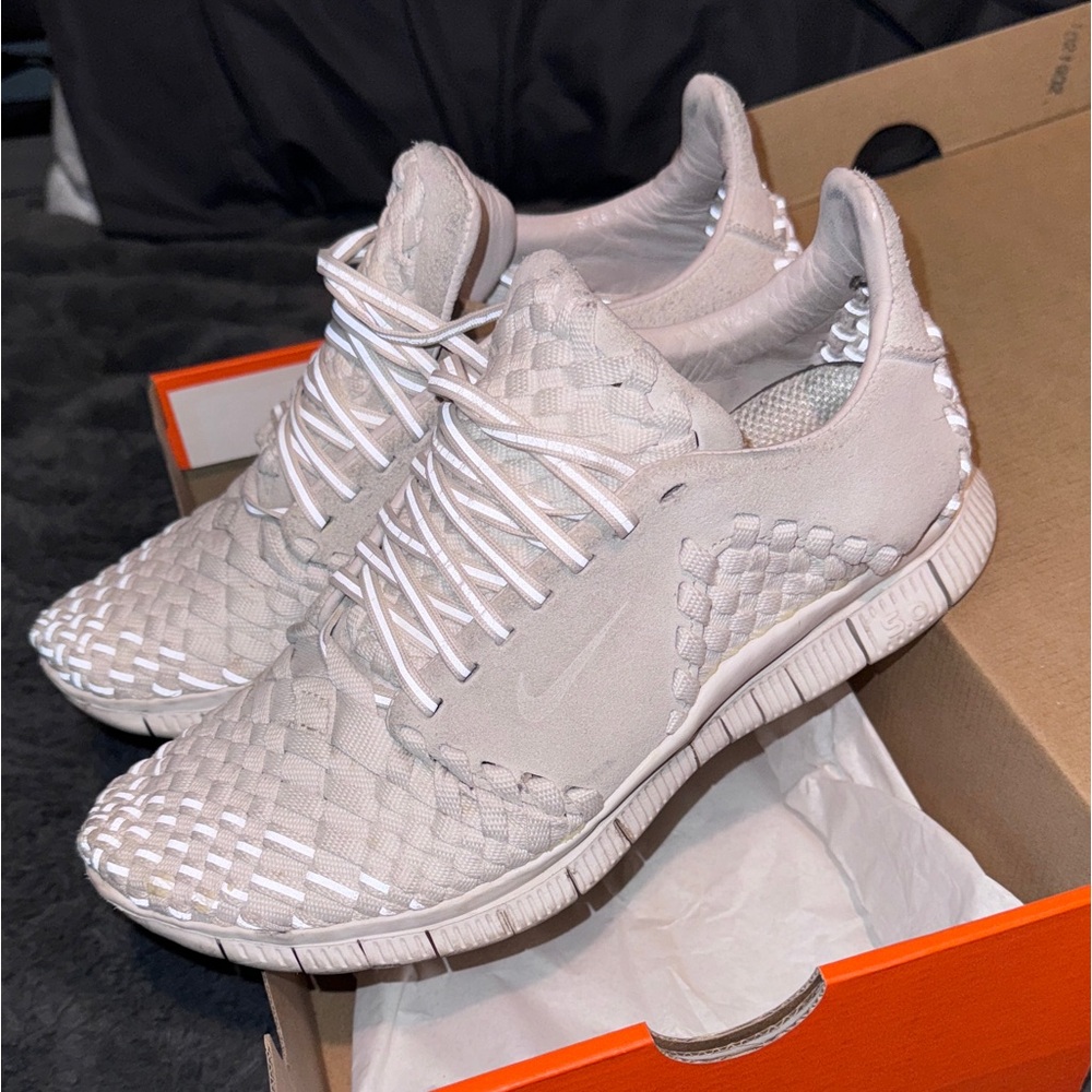 White Nike Free Inneva Woven